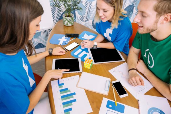 Stratégies Novatrices pour Optimiser la Gestion des Équipes de Vente en Ligne : Quelles Sont-elles ?