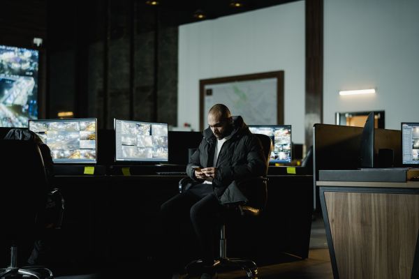 Top solutions de sécurité pour bureaux : sécurisez votre environnement